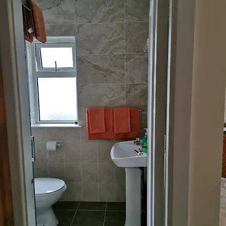 Noraville House كيلارني